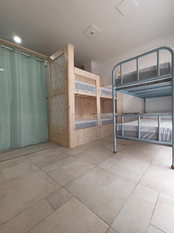 Hostel Bretema Lugo Luaran gambar