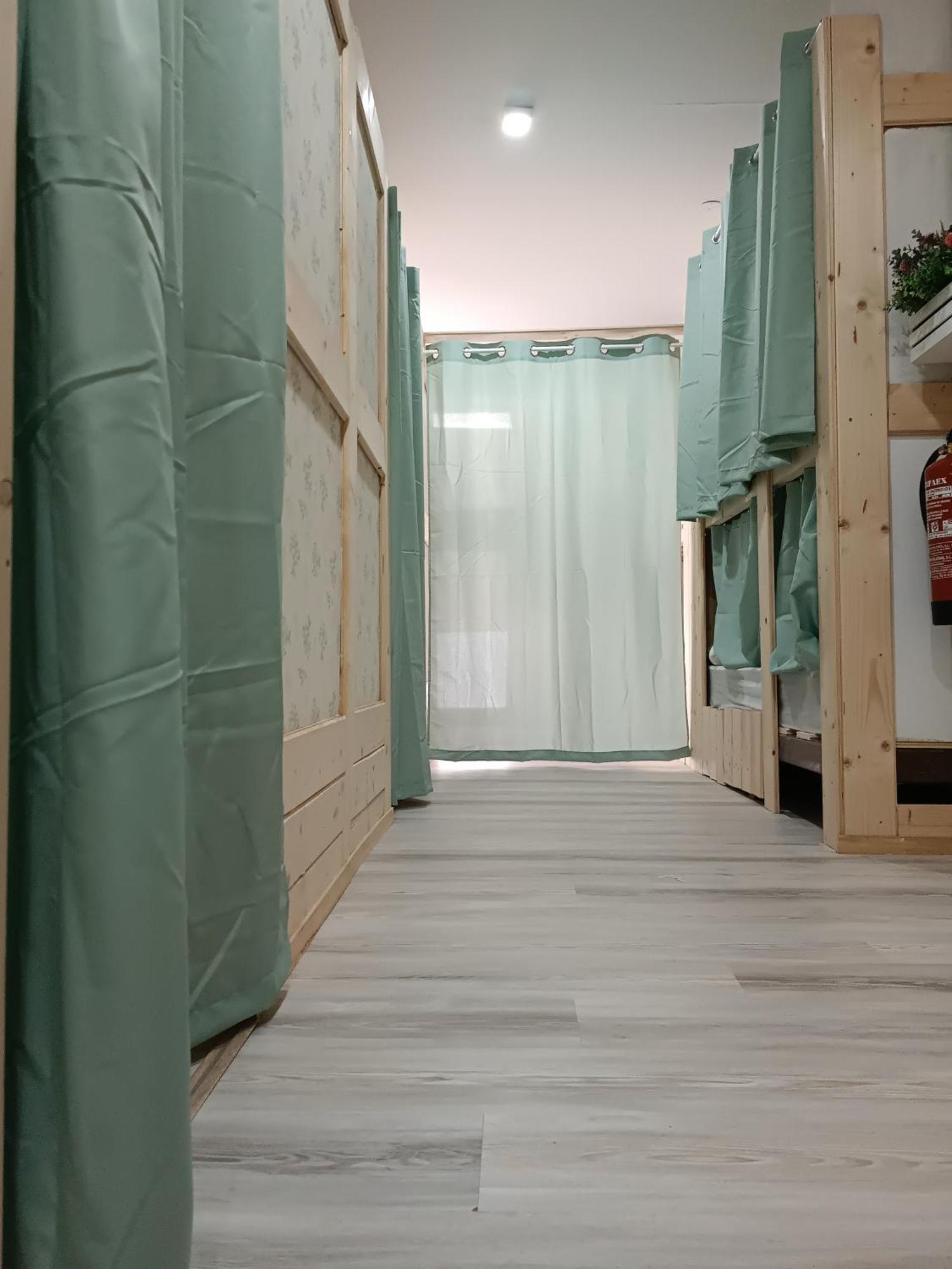 Hostel Bretema Lugo Luaran gambar