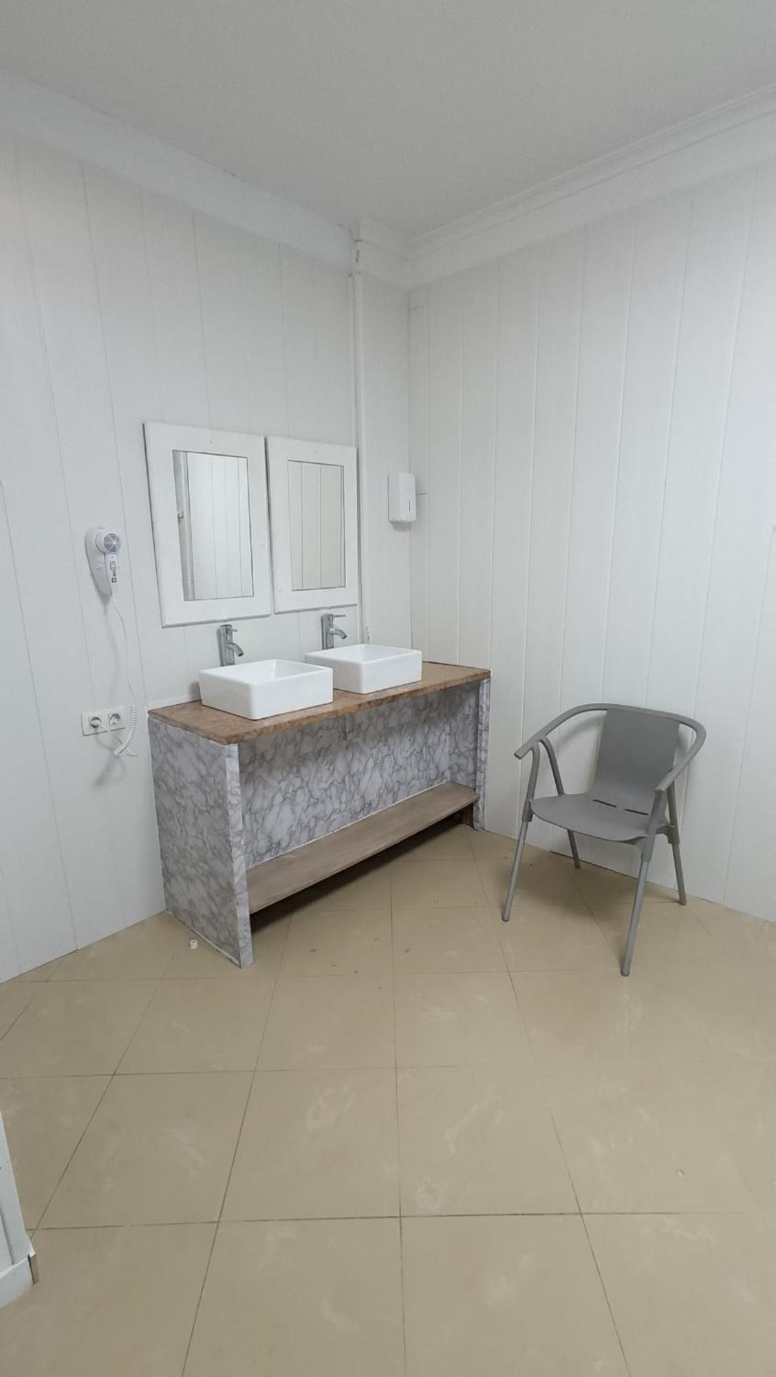 Hostel Bretema Lugo Luaran gambar