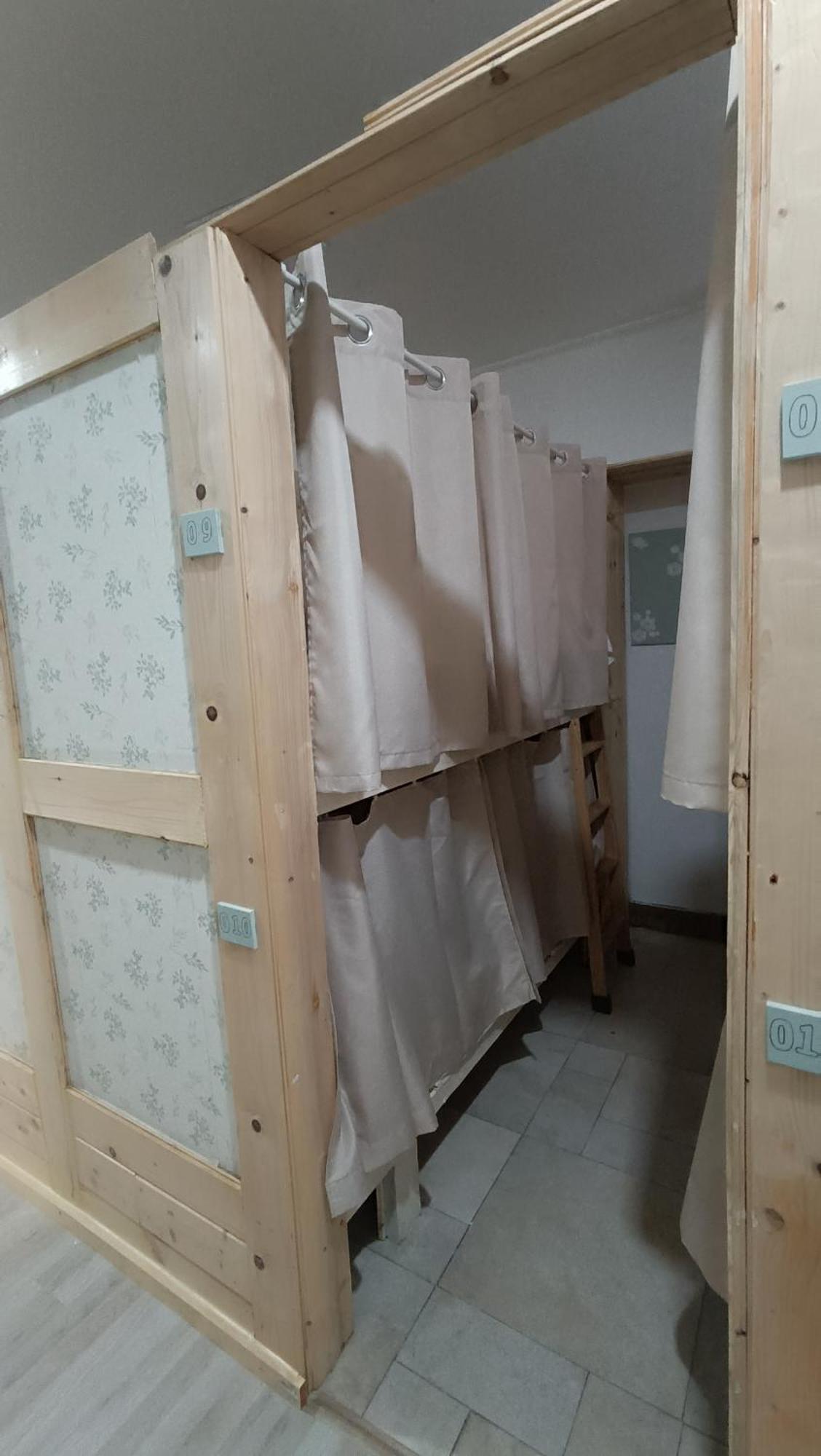 Hostel Bretema Lugo Luaran gambar